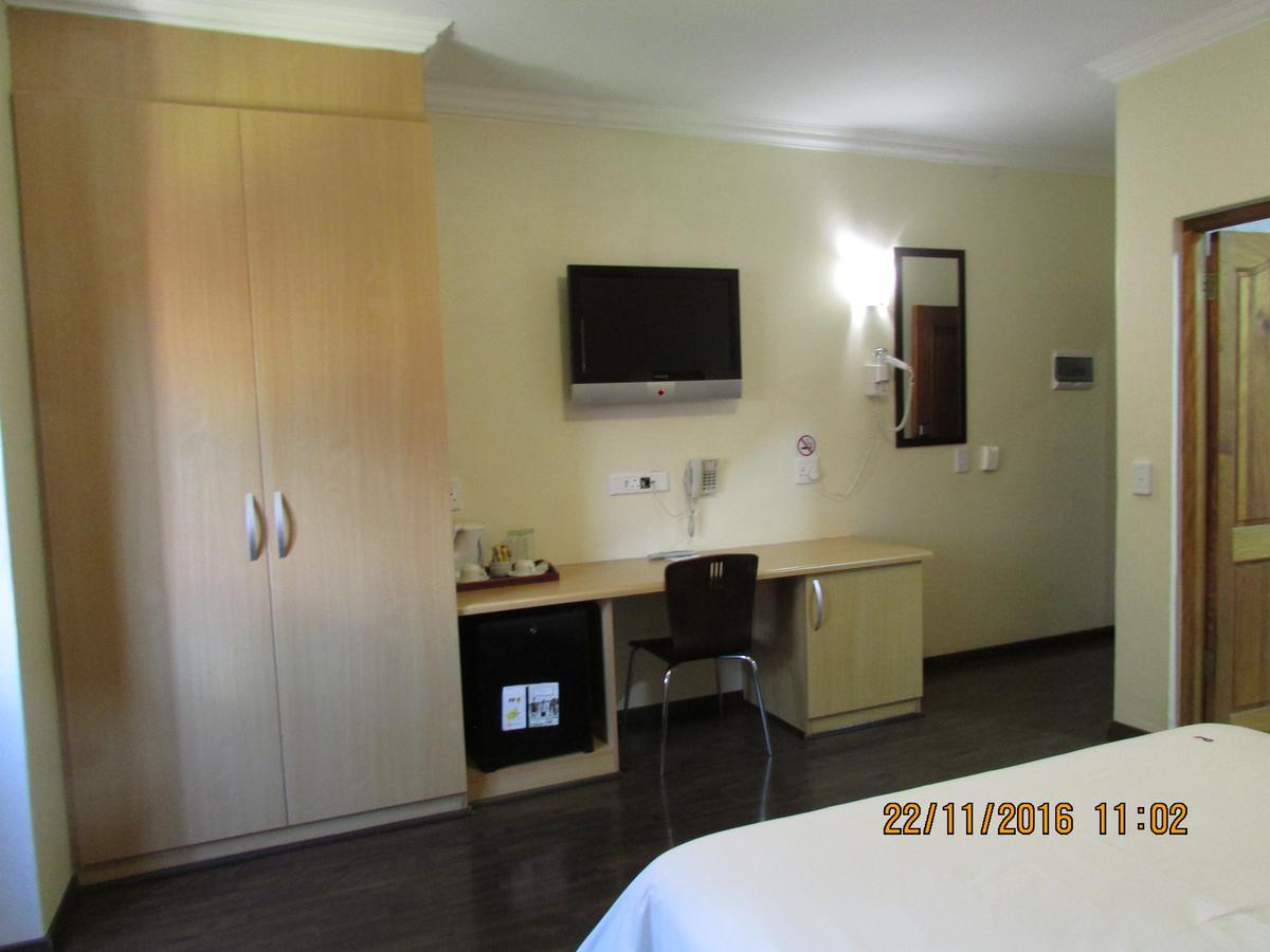 Europrime Boutique Hotel Боксбурґ Екстер'єр фото